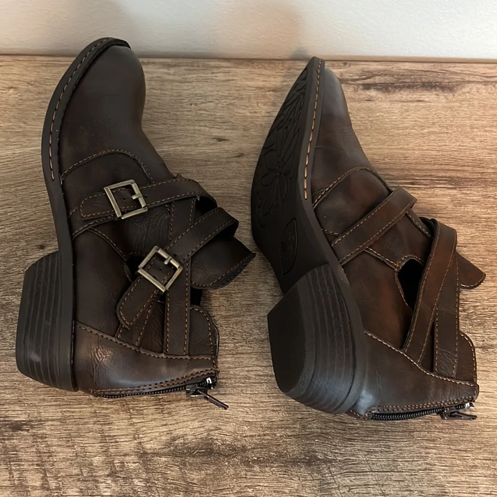b.o.c. Denali Strappy Ankle Boots